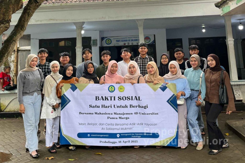 BAKTI SOSIAL: Satu Hari Untuk Berbagi
Bersama Mahasiswa Manajemen 4D Universitas Panca Marga